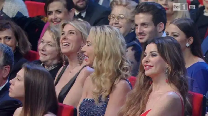 valeria marini alba parietti  sanremo2016 