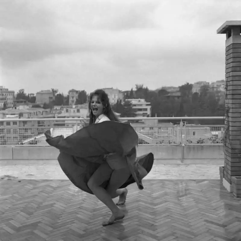 claudia cardinale -1959