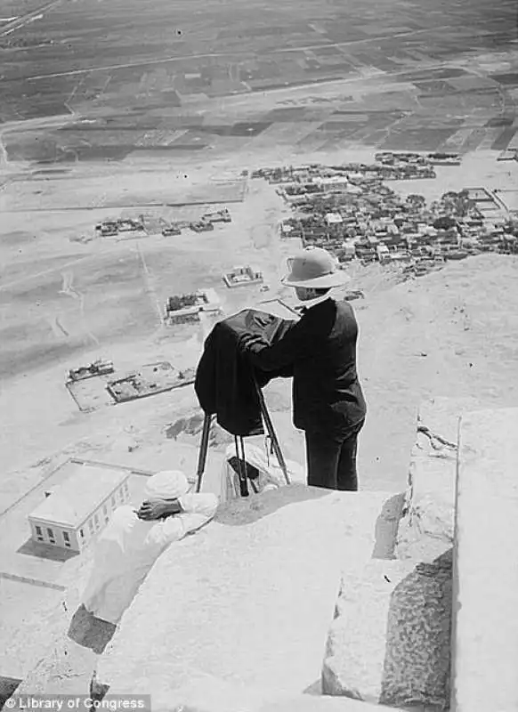 foto vintage dalla cima della piramide