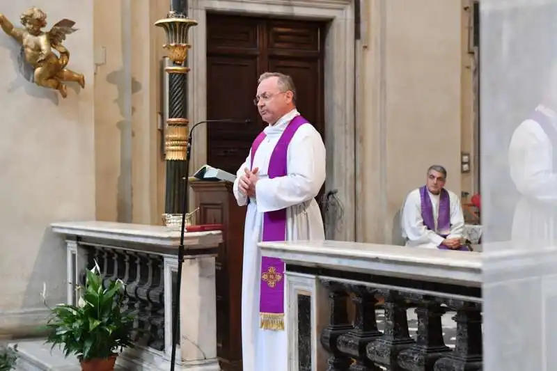 funerale di jannis kounellis   padre raimondo