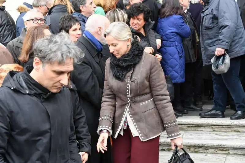 giovanna melandri al funerale di jannis kounellis