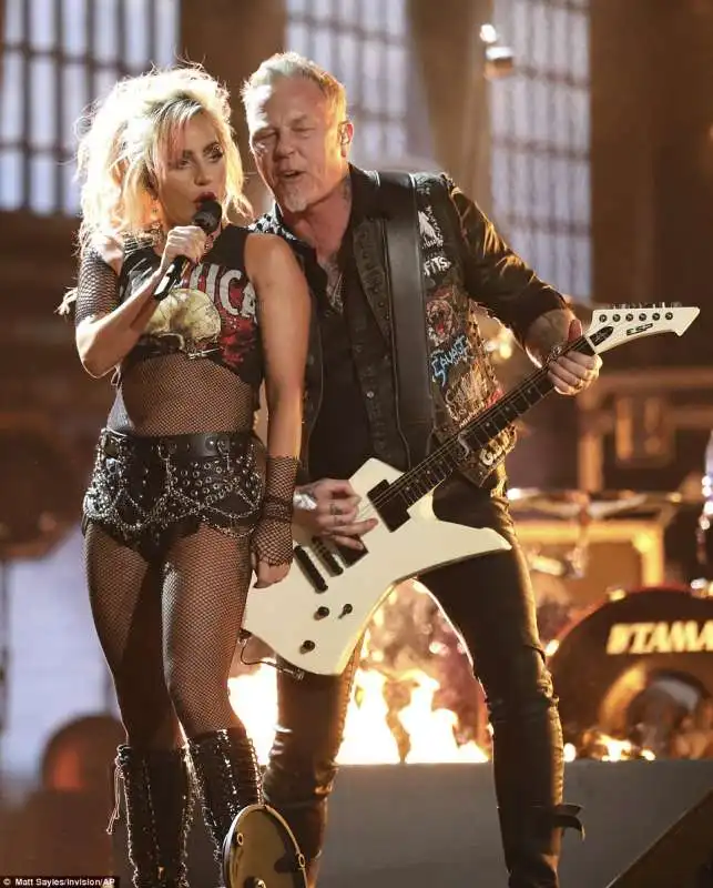 metallica con lady gaga