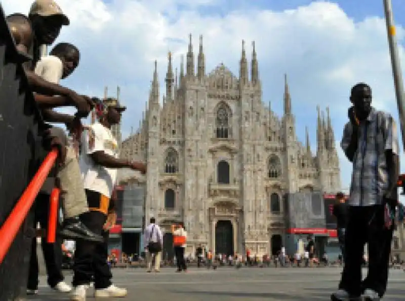 MILANO IMMIGRATI