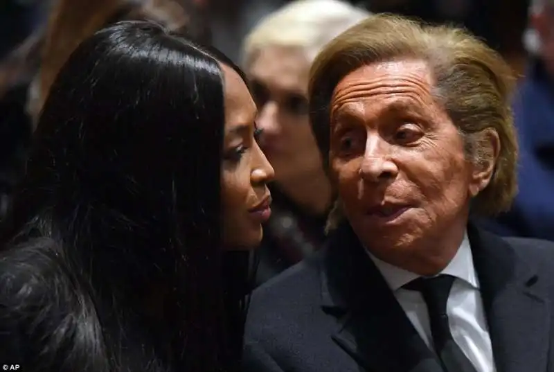 naomi campbell con valentino garavani