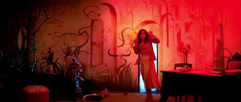 SUSPIRIA