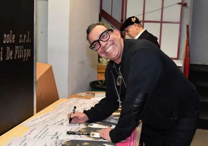 guillermo mariotto autografa la locandina