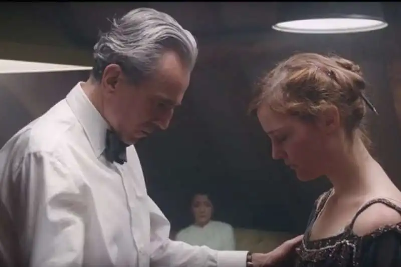 il  filo  nascosto  phantom thread