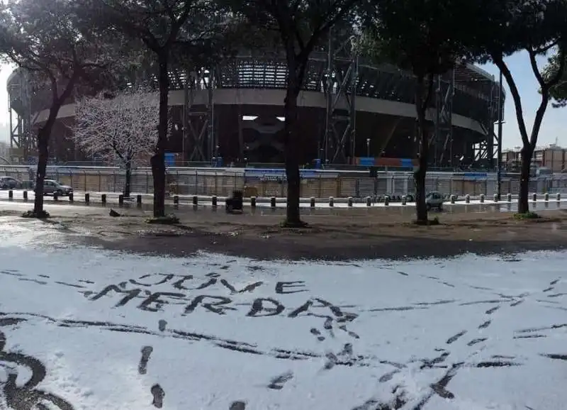 juve merda neve a napoli