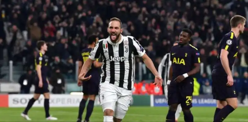 Juventus-Tottenham higuain