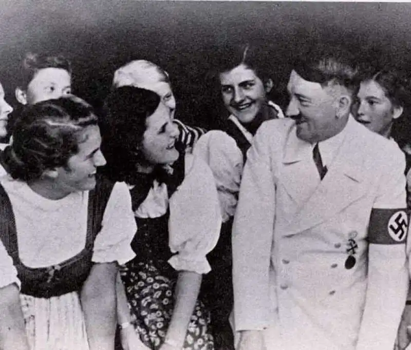 le ragazze di hitler 2