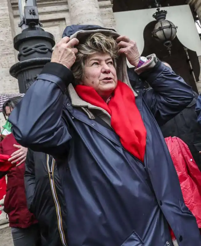 susanna camusso al corteo antifascista a roma