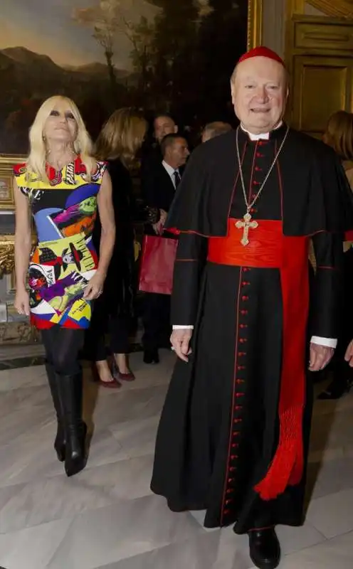 Versace e Ravasi al Moma