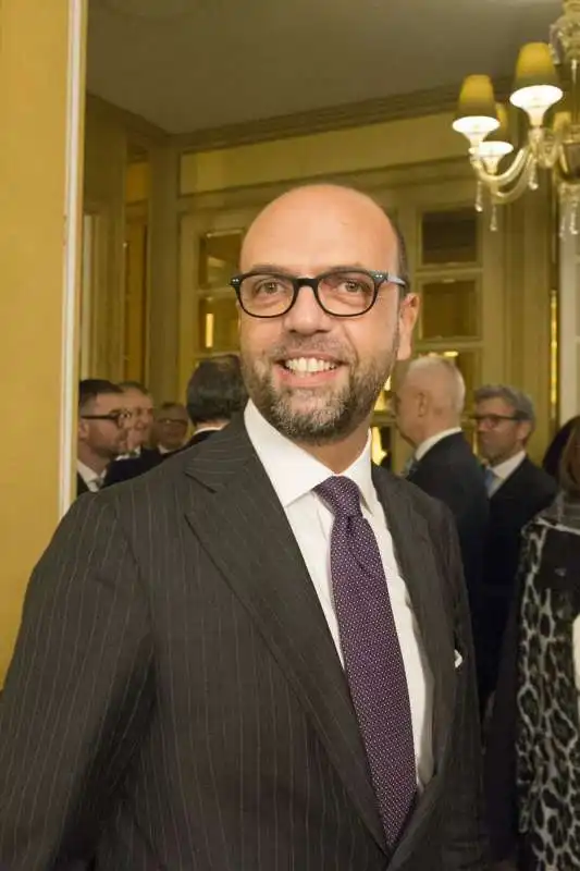 ANGELINO ALFANO 1