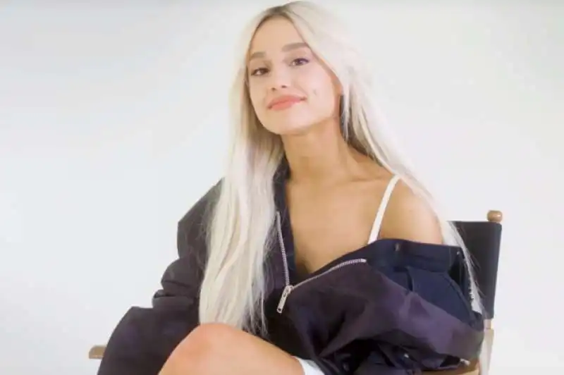 ariana grande 6