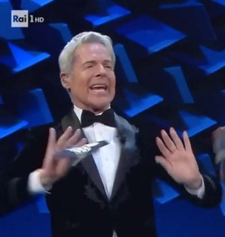 baglioni imita costanzo