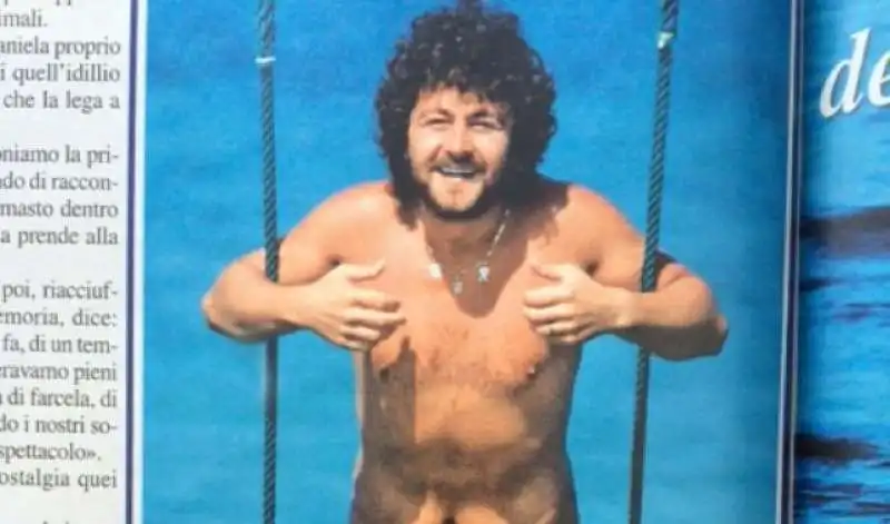 beppe grillo al mare