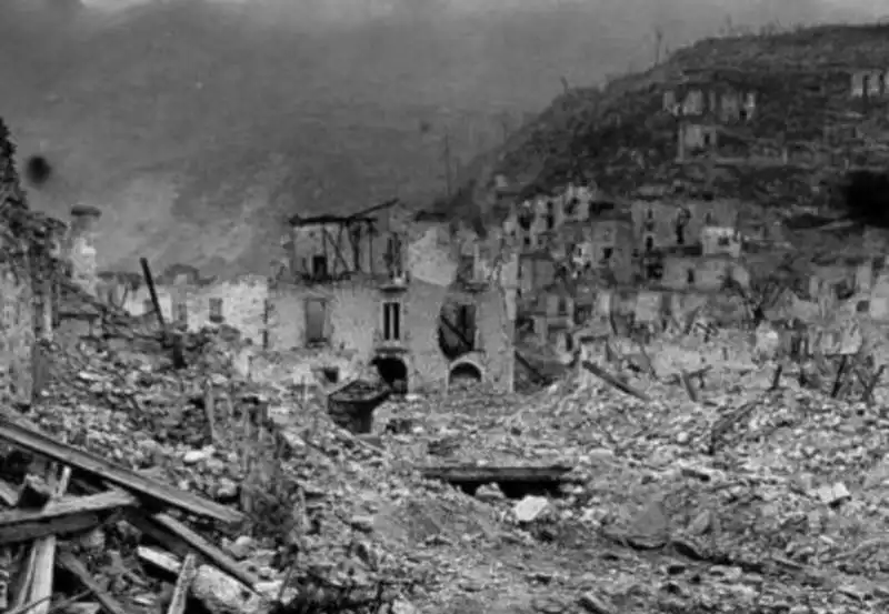 bombardamento abbazia montecassino 6