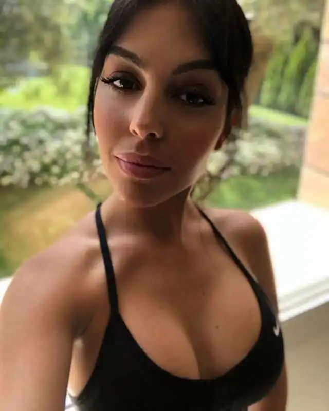 georgina rodriguez 37