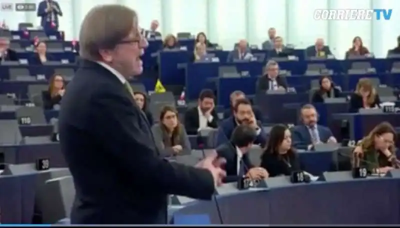 Guy Verhofstadt contro Giuseppe Conte