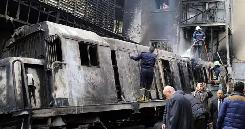 incidente ferroviario al cairo 10