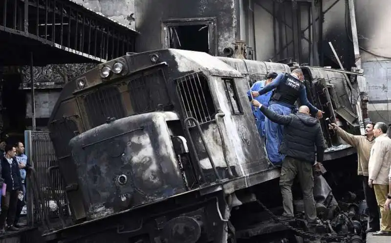 incidente ferroviario al cairo 13