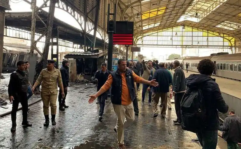 incidente ferroviario al cairo 21