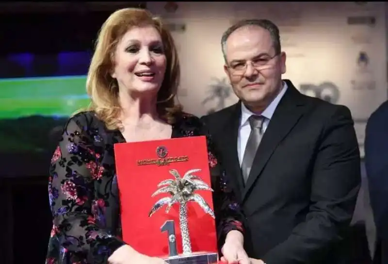 iva zanicchi premio numeri uno citta di sanremo