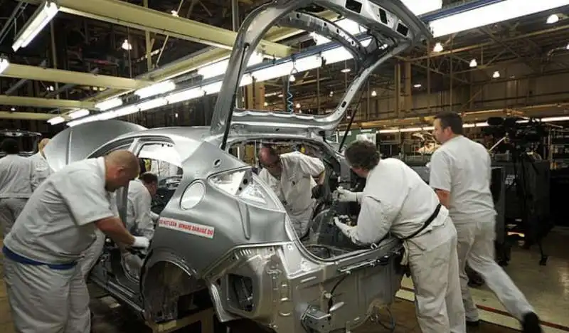 lo stabilimento honda di swindon in gran bretagna 6