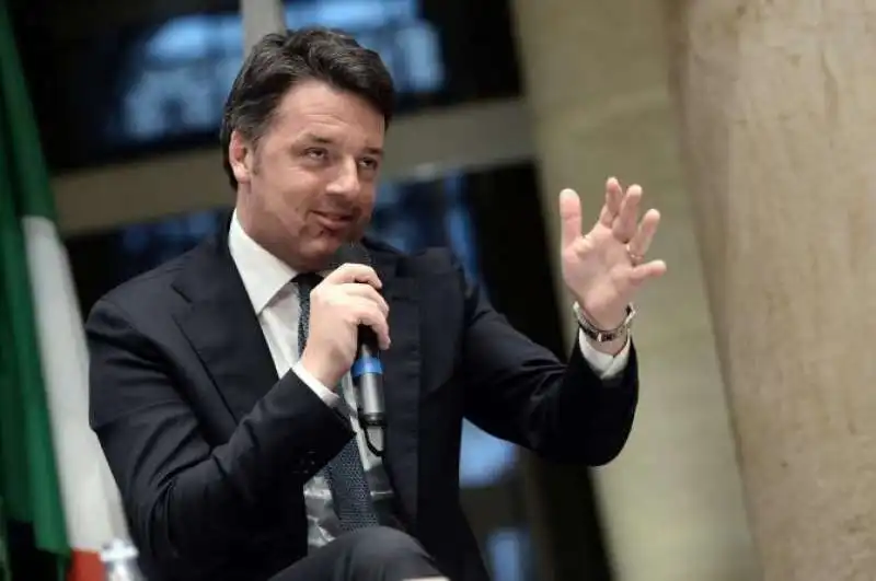 matteo  renzi presenta il libro