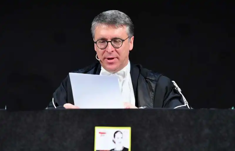 raffaele cantone presidente della corte