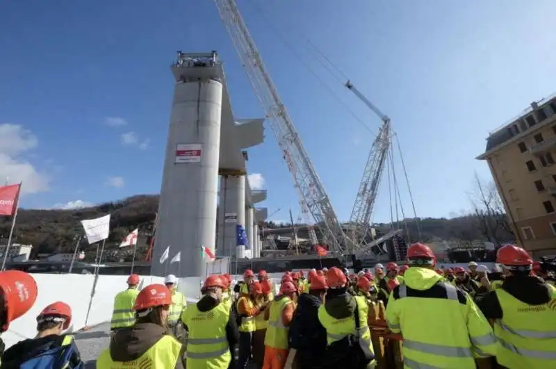 completata l'ultima pila del nuovo ponte di genova 7