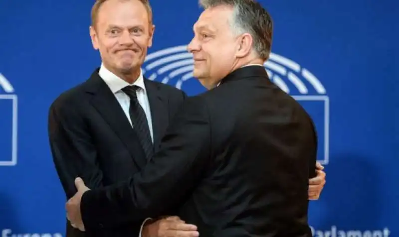 DONALD TUSK VIKTOR ORBAN