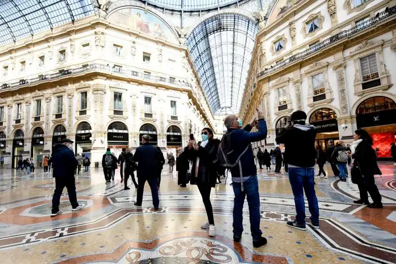 il centro di milano durante l'emergenza coronavirus 22