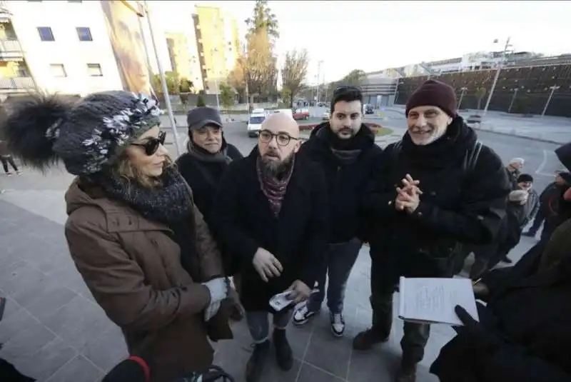 il flash mob flop delle sardine a scampia 3