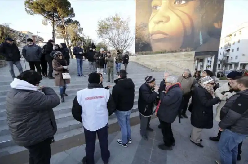 il flash mob flop delle sardine a scampia 4