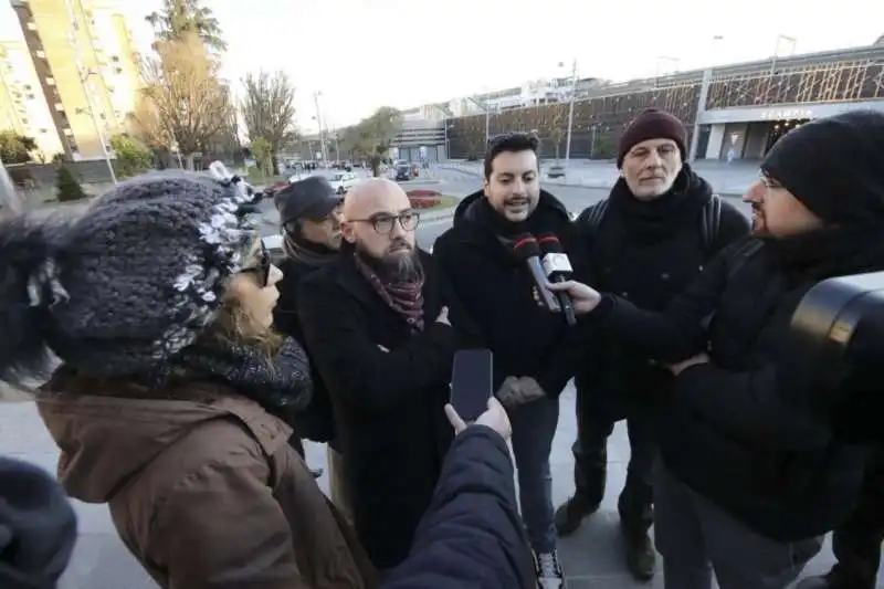 il flash mob flop delle sardine a scampia 5