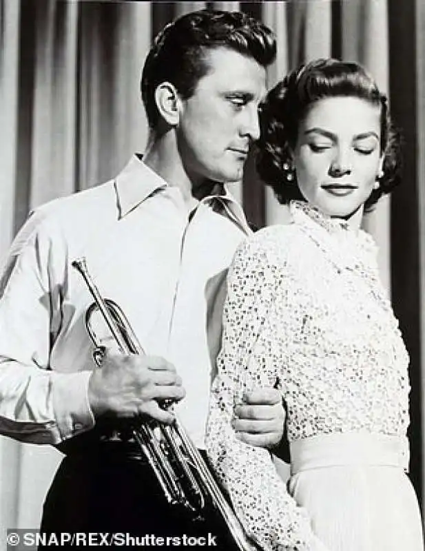 kirk douglas con lauren bacall   chimere 1950