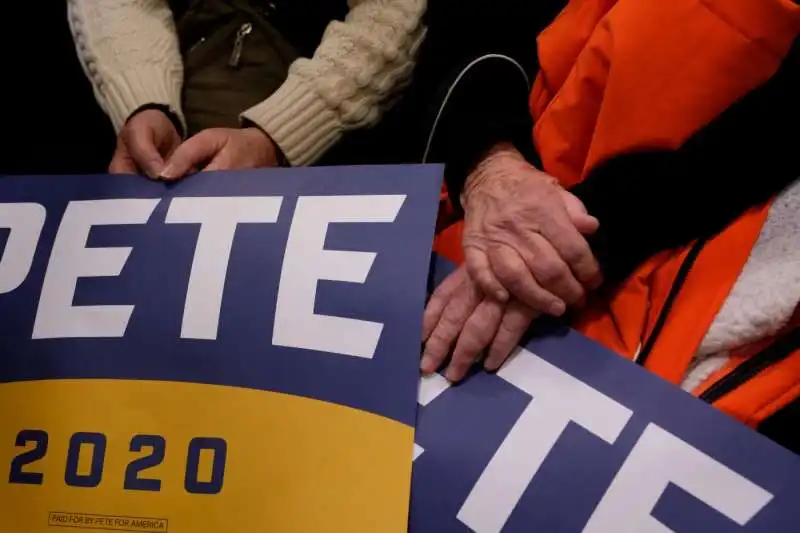 pete buttigieg in campagna elettorale a nashua in new hampshire 4