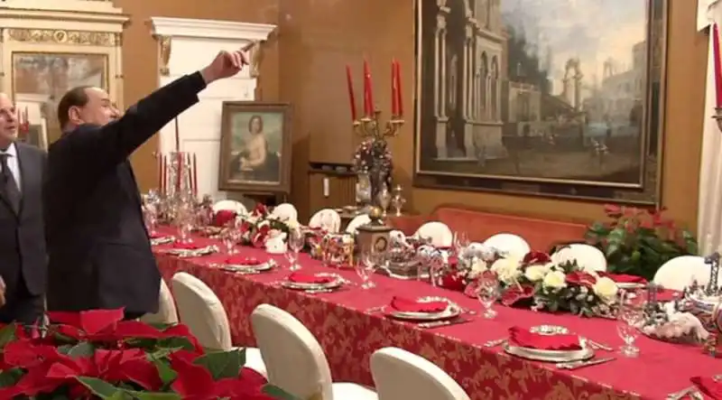 SALA DA PRANZO BERLUSCONI ARCORE VILLA SAN MARTINO