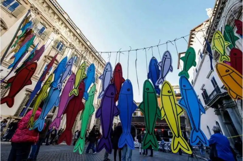 sardine  a  roma  piazza santi apostoli