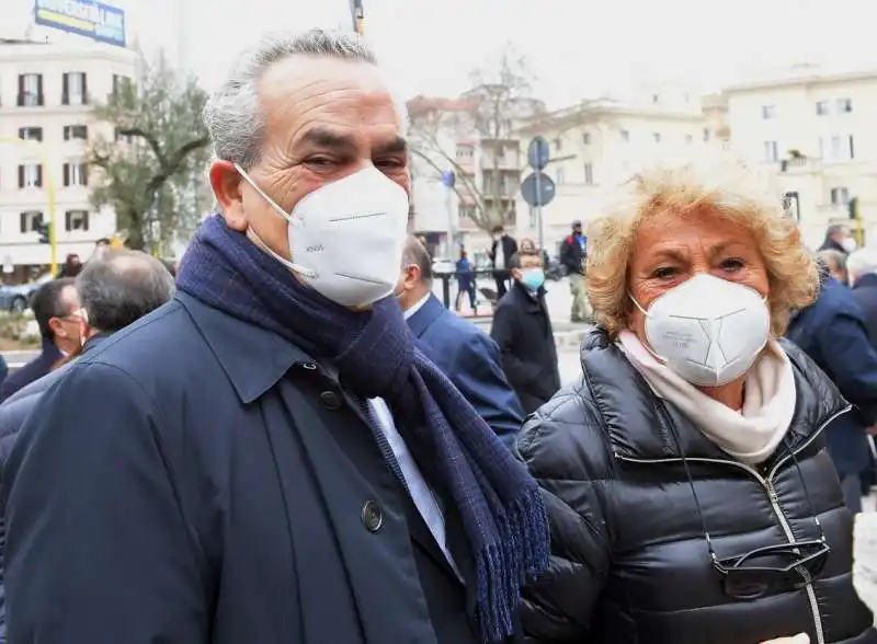 antonio romano con la moglie laura pellegrini  foto di bacco