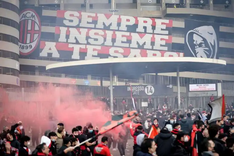 assembramenti san siro