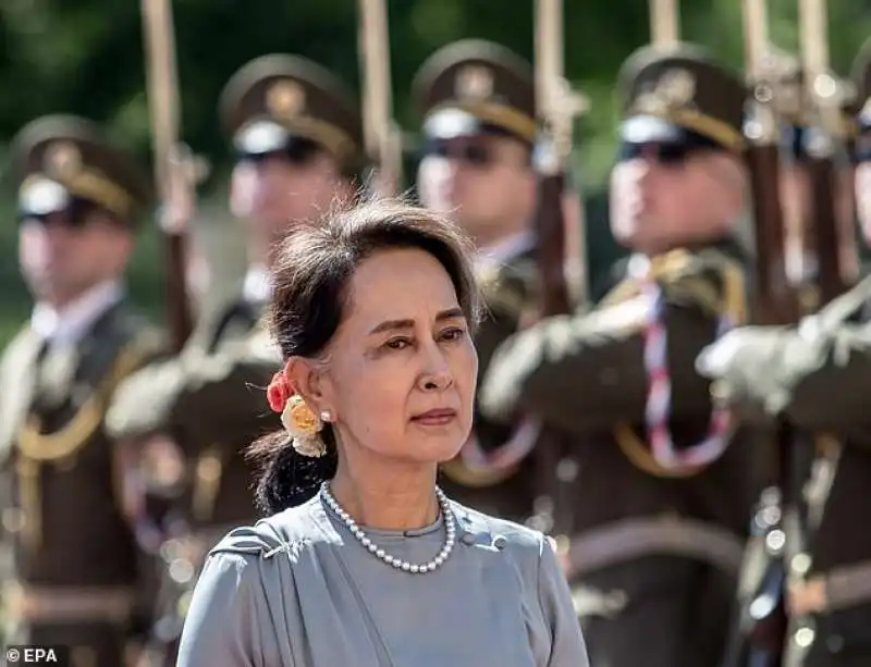 aung san suu kyi