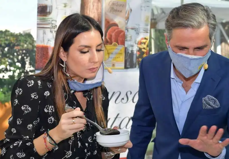 elisabetta gregoraci  beppe convertini  foto di bacco (2)