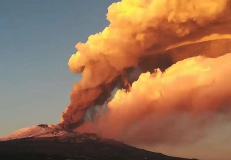 eruzione etna 13