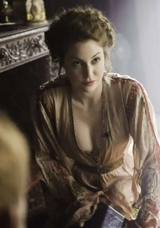 esme bianco 2