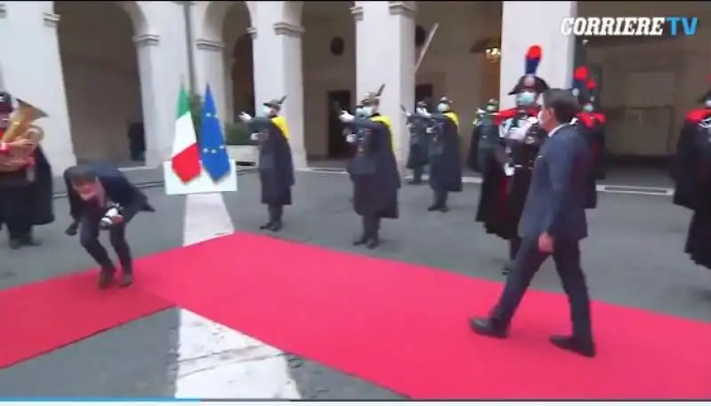 giuseppe conte lascia palazzo chigi 