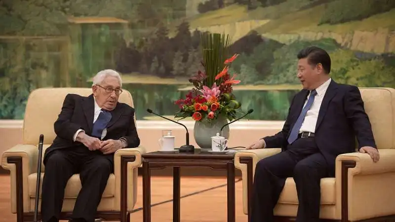 henry kissinger con xi jinping