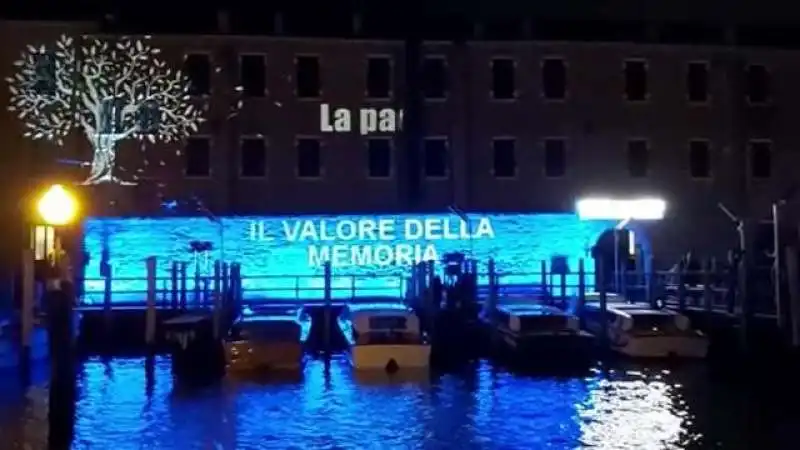 installazione luminosa per ricordare giovanni palatucci 1