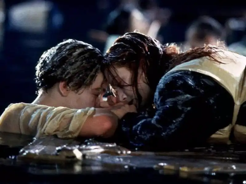 kate winslet e leonardo di caprio in titanic 1